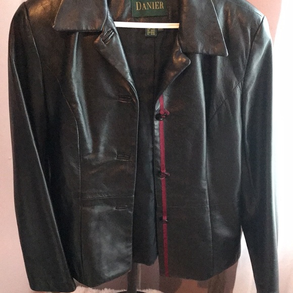 Ladies leather jacket size large by Daniel - Picture 10 of 12